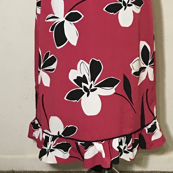 Floral print wrap dress - Picture 4 of 5